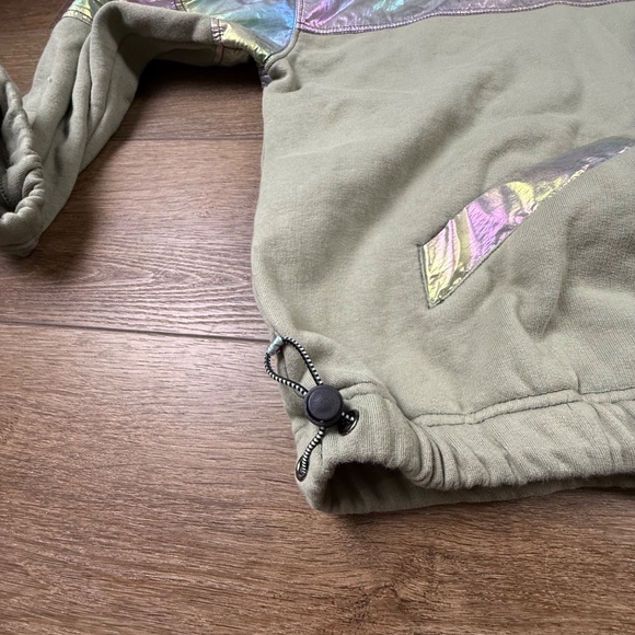 FP Movement by Free People Away We Go Half-Zip Olive NWTS Oversized Iridescent - Picture 6 of 16